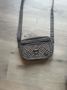 Lug CAROUSEL Like new